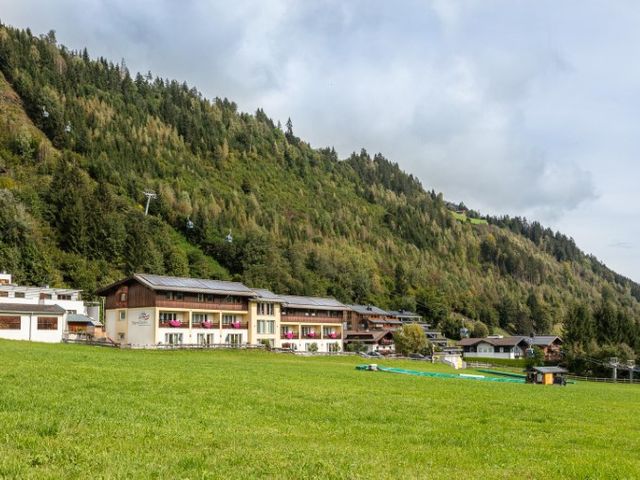 Ferienwohnungen mit 4* Komfort in Neukirchen